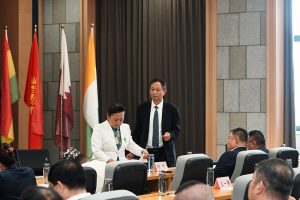 中外新闻社大使团访问沈阳